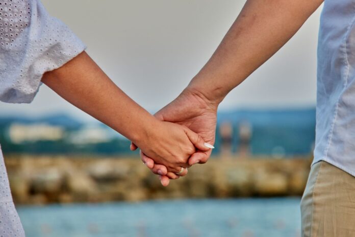 How-do-you-catch-genital-herpes-and-is-there-a-cure.jpg