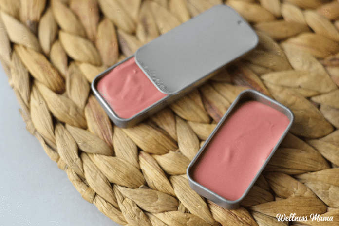 DIY-Natural-Tinted-Lip-Sunscreen.png
